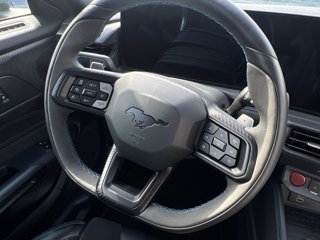 FORD Mustang Fastback 5.0 V8 Dark Horse 453cv auto