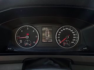 VOLKSWAGEN Caravelle 2.0