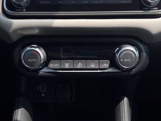 NISSAN Micra 1.0 ig-t Kiiro 92cv