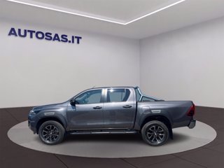 TOYOTA Hilux 2.8 d double cab Invincible 4wd auto