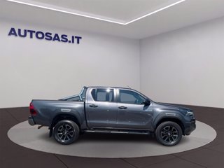 TOYOTA Hilux 2.8 D A/T 4WD 4 porte Double Cab Invincible