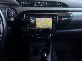 TOYOTA Hilux 2.8 D A/T 4WD 4 porte Double Cab Invincible