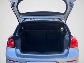 BMW 118d 5p. Advantage