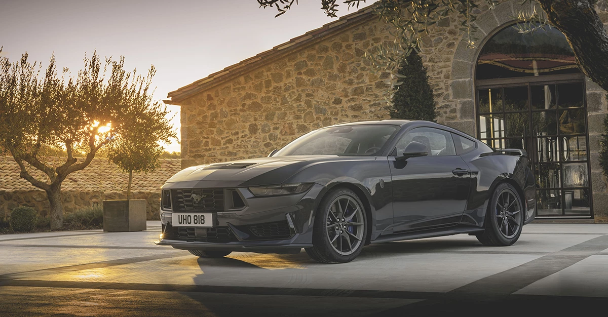 Dark Hourse Mustang Gt