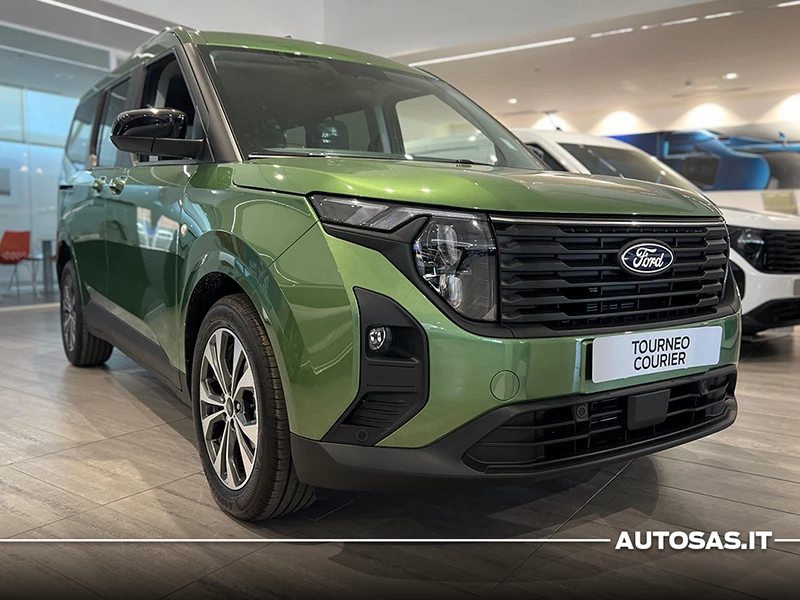 Tourneo Courier 800X600