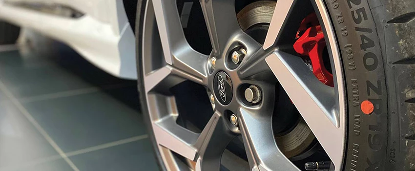 Pulizia Cerchio In Lega