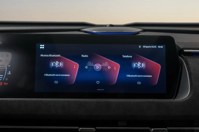 Infotainment Full Optional 768X512