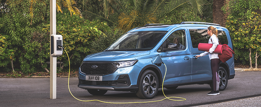 Nel 2024 Arriva Il Nuovo Tourneo Connect Phev